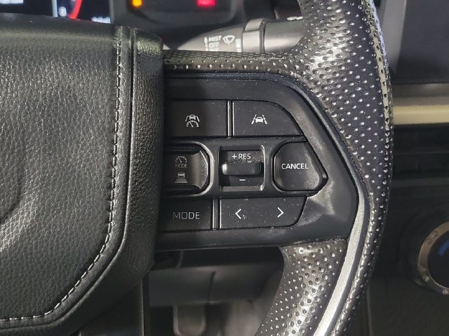 Used 2024 Toyota Tacoma SR5 AWD/4WD image 25