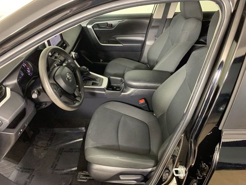 Used 2024 Toyota RAV4 LE AWD/4WD image 26