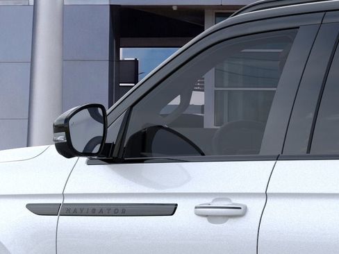 New 2026 Lincoln Navigator L Black Label AWD/4WD image 20