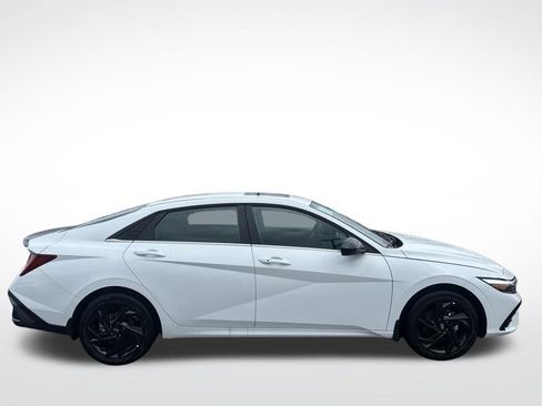 New 2026 Hyundai Elantra SEL Sport Premium FWD image 7