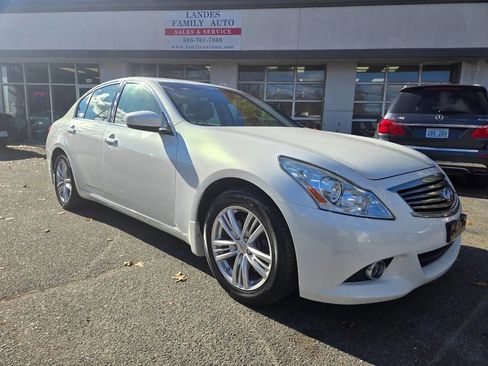 Used 2013 INFINITI G37 x Sedan w/ Premium Pkg image 15