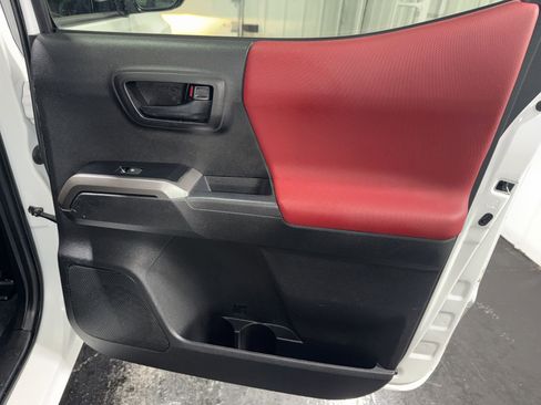 Used 2023 Toyota Tacoma SR5 w/ Technology Package image 13