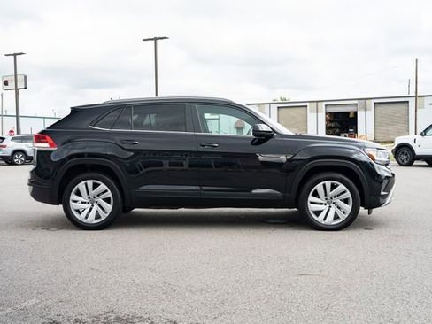 Used 2022 Volkswagen Atlas Cross Sport SE FWD image 7
