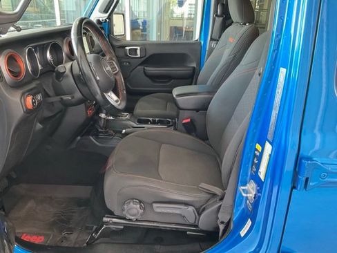 Used 2021 Jeep Gladiator Mojave AWD/4WD image 3