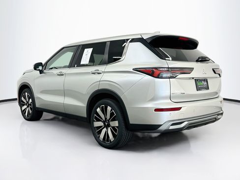Used 2025 Mitsubishi Outlander SE AWD/4WD image 5