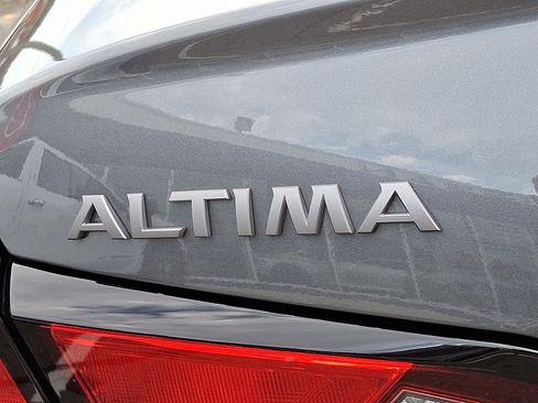 Certified 2025 Nissan Altima 2.5 SR w/ SR Premium Package image 31