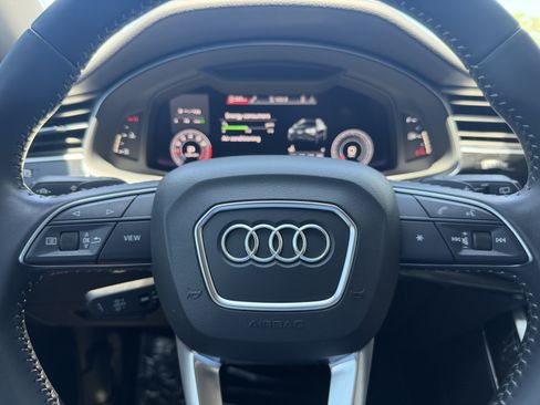 Used 2019 Audi Q8 Premium Plus AWD/4WD image 35