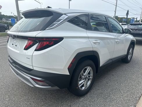 New 2025 Hyundai Tucson SE image 6