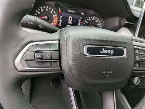 Certified 2023 Jeep Compass Limited image 16