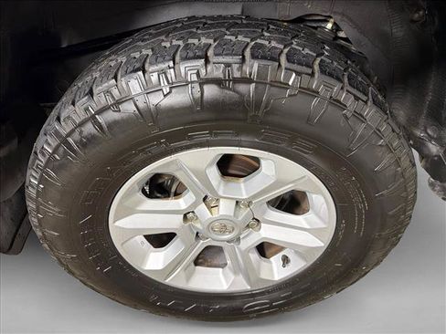 Used 2022 Toyota 4Runner SR5 RWD image 17