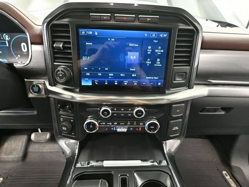 Used 2022 Ford F150 Lariat AWD/4WD image 27