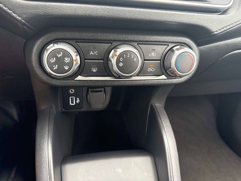 Certified 2025 Nissan Versa S w/ Trunk Package FWD image 22