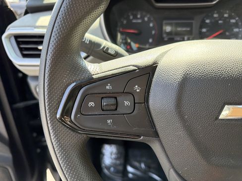 Used 2021 Chevrolet TrailBlazer LS image 24