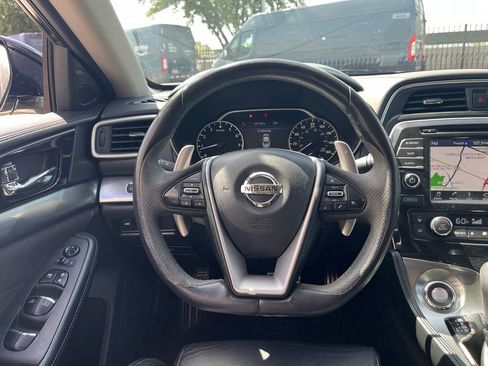 Used 2016 Nissan Maxima SR w/ Midnight Edition FWD image 6