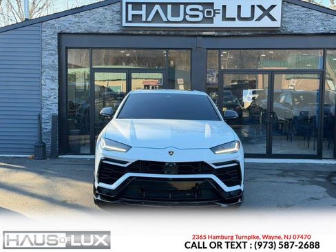 Used 2022 Lamborghini Urus image 6
