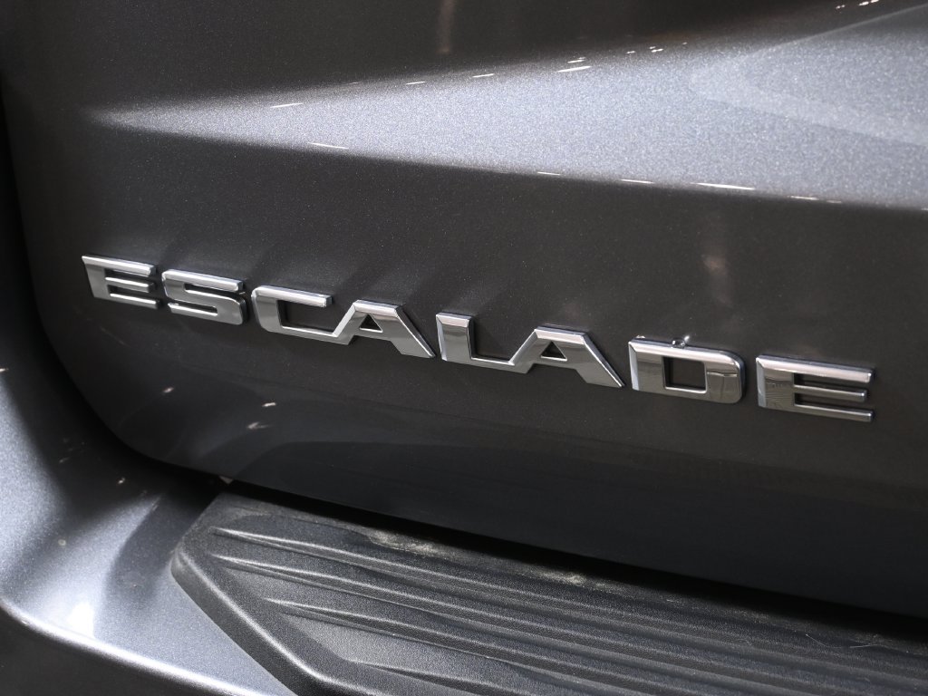 Used 2022 Cadillac Escalade Sport w/ Touring Package AWD/4WD image 43