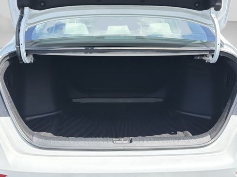 Certified 2025 Honda Accord LX image 24