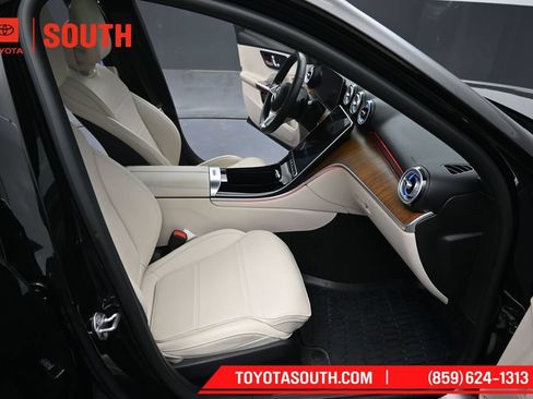 Used 2022 Mercedes-Benz C 300 4MATIC Sedan image 36
