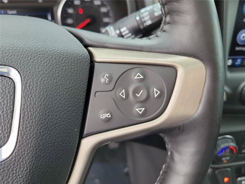 Used 2018 GMC Terrain Denali w/ Advanced Safety Package AWD/4WD image 26