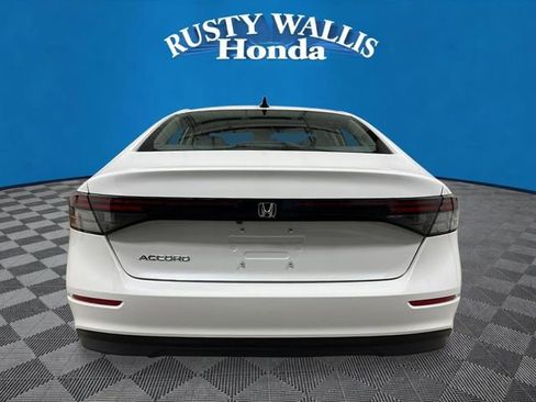 New 2025 Honda Accord SE image 4