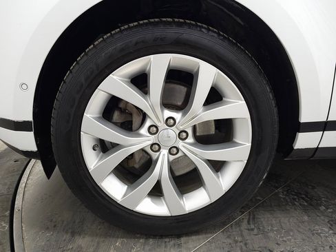 Used 2020 Land Rover Range Rover Evoque SE image 12