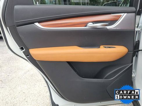 Certified 2023 Cadillac XT5 Premium Luxury FWD image 39