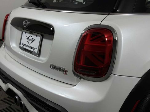 Used 2023 MINI Cooper S image 28