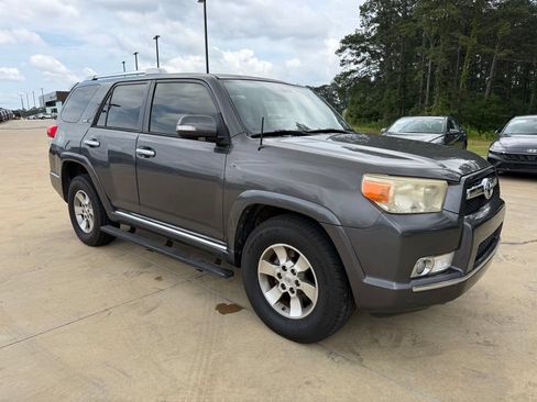 Used 2013 Toyota 4Runner SR5 RWD image 7