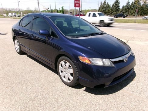 Used 2008 Honda Civic LX image 2