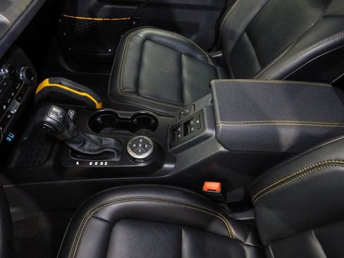 Used 2024 Ford Bronco Badlands image 37