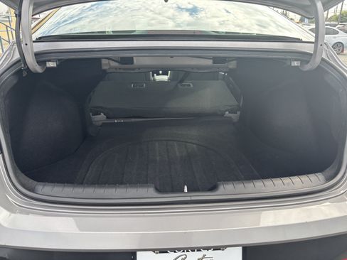 Used 2024 Hyundai Elantra SEL FWD image 24