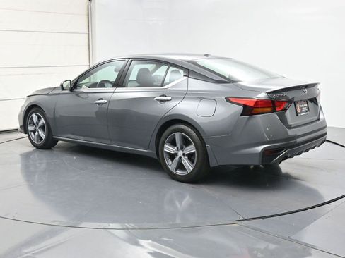 Used 2019 Nissan Altima 2.5 SV FWD image 21