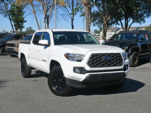 Used 2022 Toyota Tacoma SR5 image 6