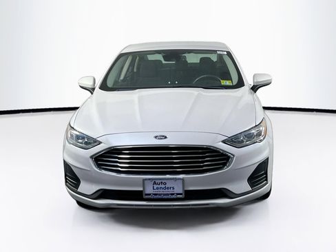 Used 2019 Ford Fusion SE FWD image 2