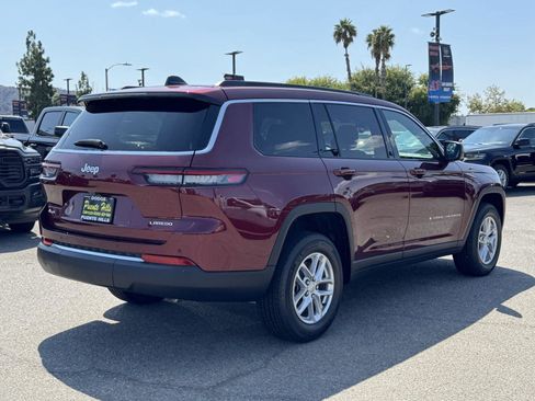 Used 2025 Jeep Grand Cherokee L Laredo image 6