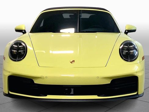 Used 2025 Porsche 911 Carrera image 4