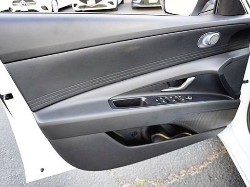 New 2026 Hyundai Elantra SE image 24