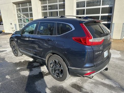 Used 2017 Honda CR-V Touring image 2