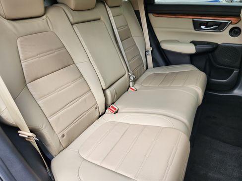 Used 2019 Honda CR-V Touring image 17