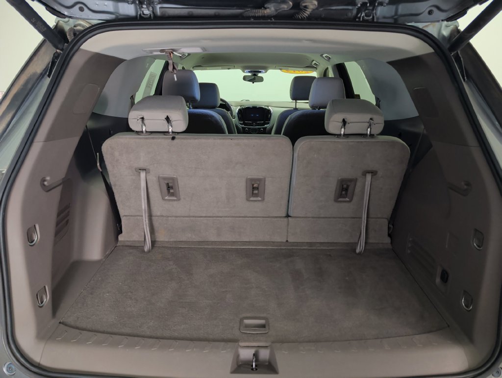 Used 2019 Chevrolet Traverse LT FWD image 27