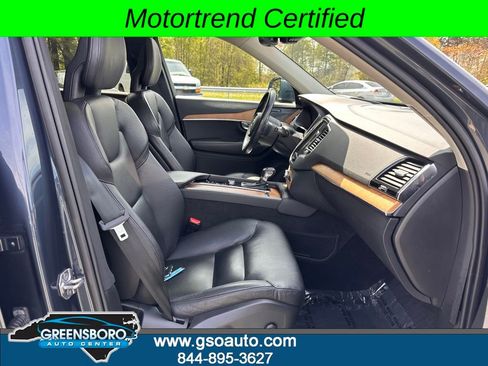Used 2021 Volvo XC90 T6 Momentum w/ Protection Package image 17
