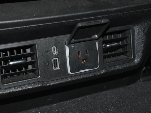 Used 2024 GMC Sierra 1500 Elevation image 19