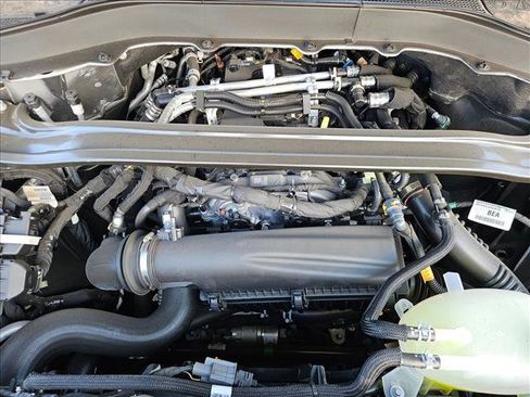 New 2025 Ford Explorer ST-Line image 17