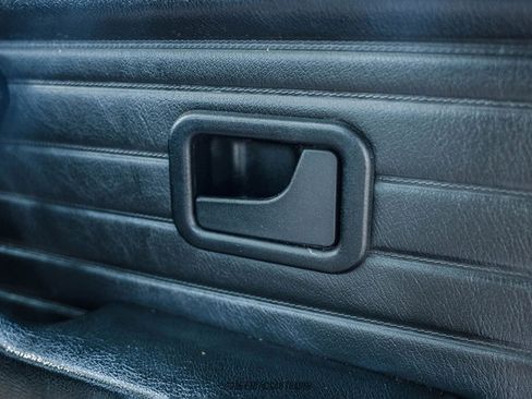 Used 1988 BMW M3 Coupe RWD image 21