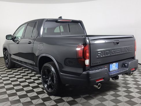 New 2026 Honda Ridgeline Black Edition image 4