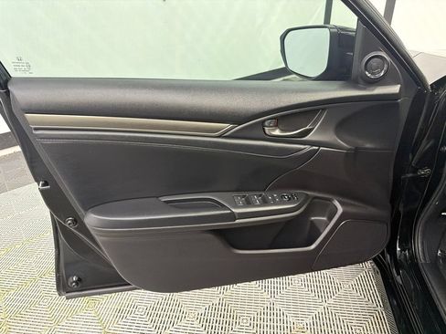 Used 2017 Honda Civic EX-L image 11
