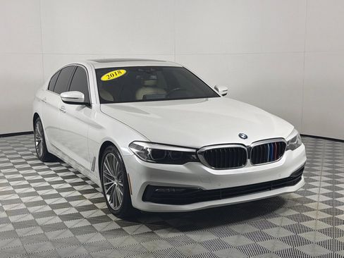 Used 2018 BMW 530i w/ Premium Package RWD image 3
