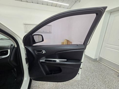 Used 2014 Dodge Journey American Value Package w/ Flexible Seating Group FWD image 26