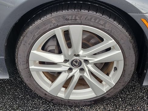 Used 2024 Lexus RC 300 w/ Premium Package RWD image 10
