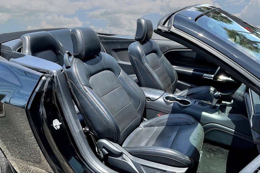 Used 2024 Ford Mustang Premium RWD image 27